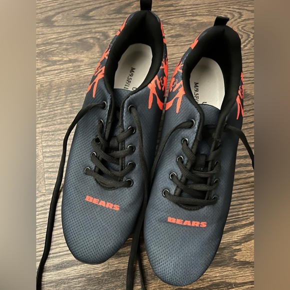 Chicago Bears Low Top Sneakers - Picture 2 of 6